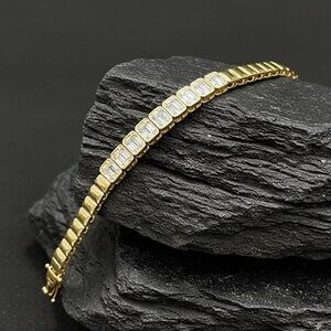 Emerald Cut Diamond 14K (or 18k upon request) Gold Bezel Tennis Bracelet